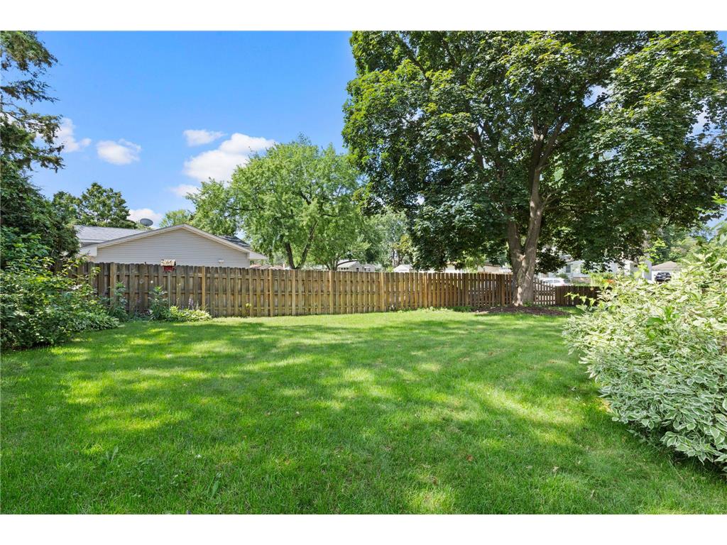 6836 Ewing Avenue N Brooklyn Center MN 55429 7105036 image10