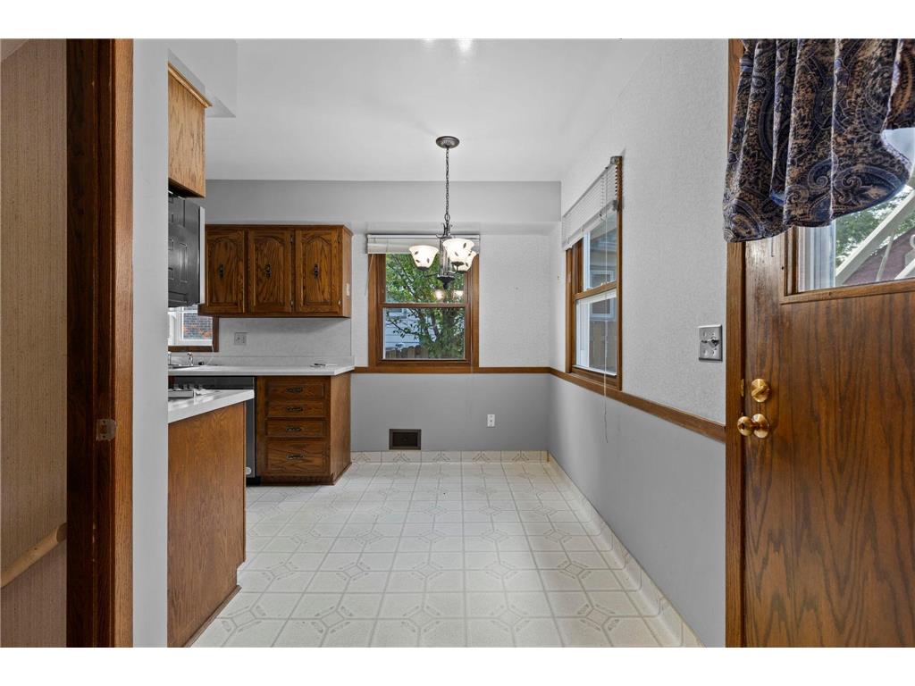 6836 Ewing Avenue N Brooklyn Center MN 55429 7105036 image19