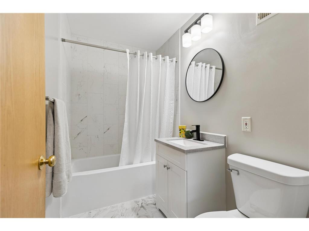 6839 10th Avenue S Richfield MN 55423 7084515 image14