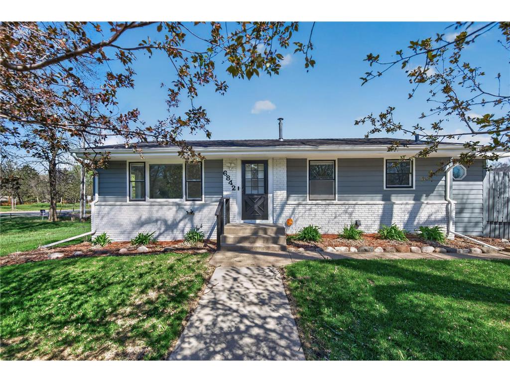 6842 Drew Avenue N Brooklyn Center MN 55429 7061947 image1