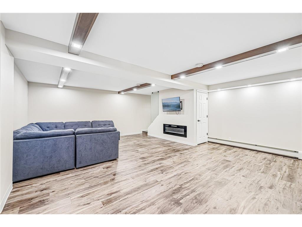 6847 8th Street Lane N Oakdale MN 55128 7076039 image17
