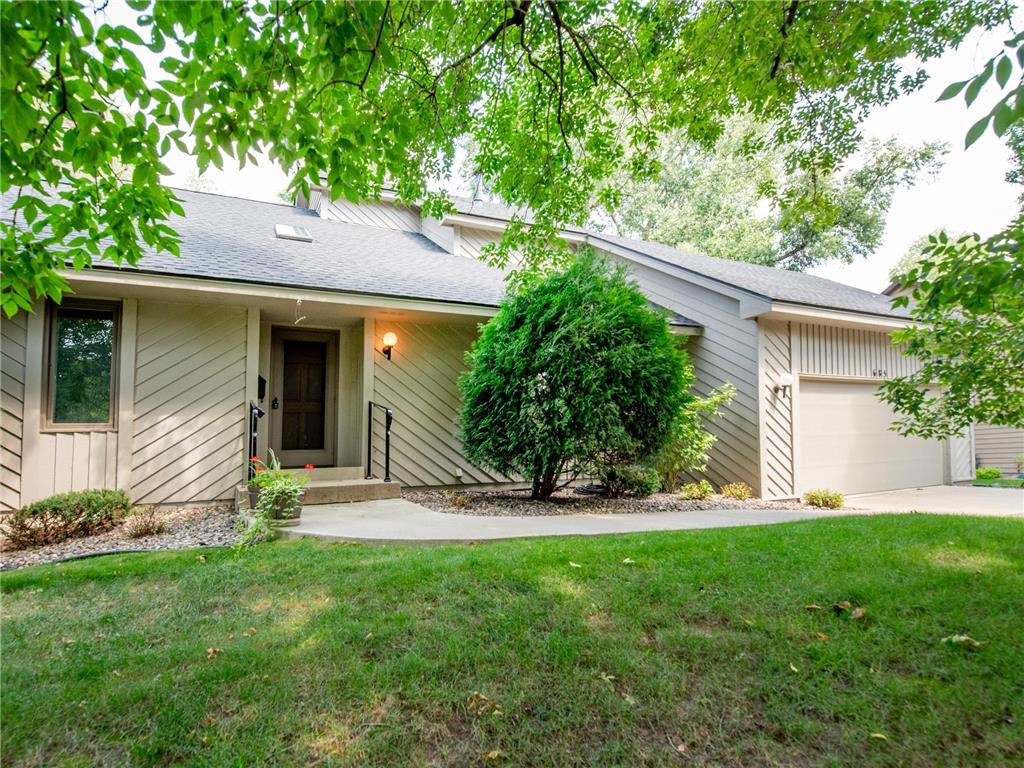 685 Cheyenne Lane Mendota Heights MN 55120 6772380 image1