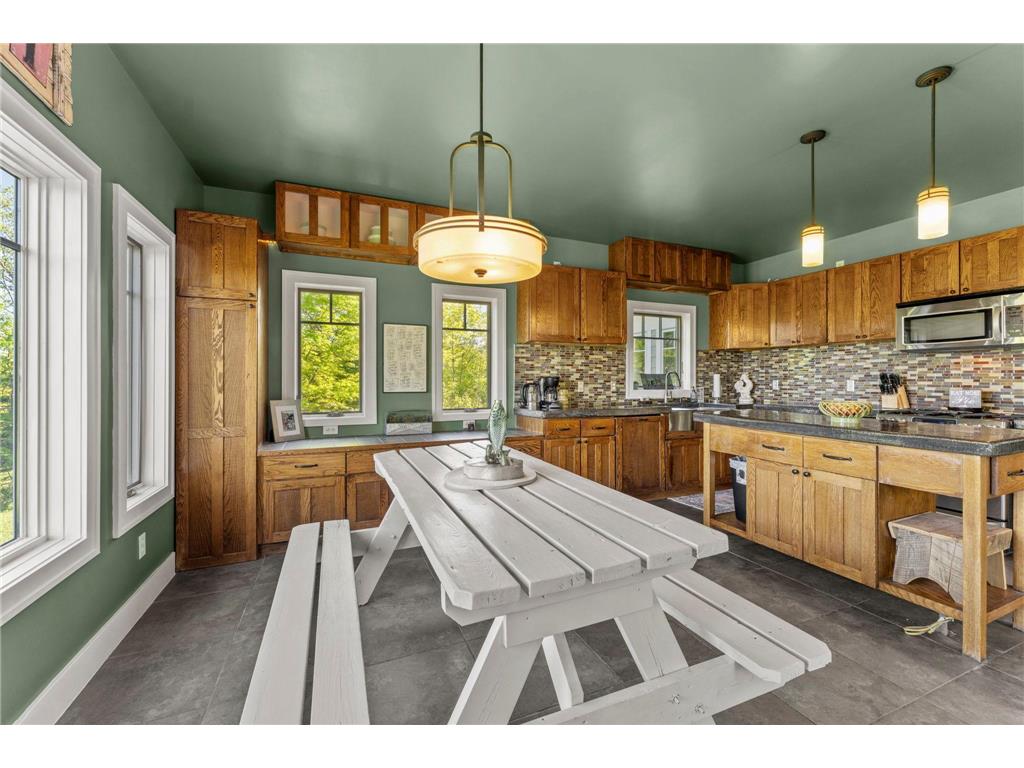 685 Cuttingwood Road Two Harbors MN 55616 - Superior 7085899 image34