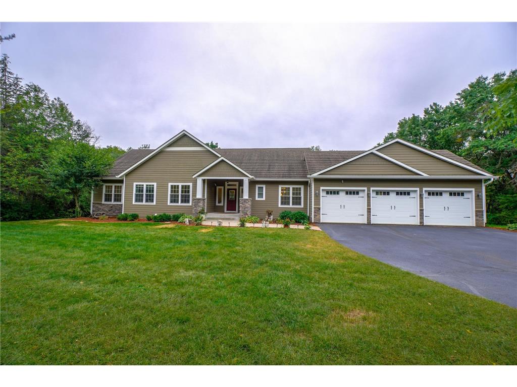 685 Edie Lane Hudson WI 54016 6402351 image1