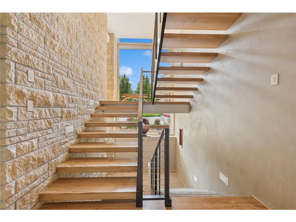 685 Hidden Creek Trail Mendota Heights MN 55118 6707877 image59