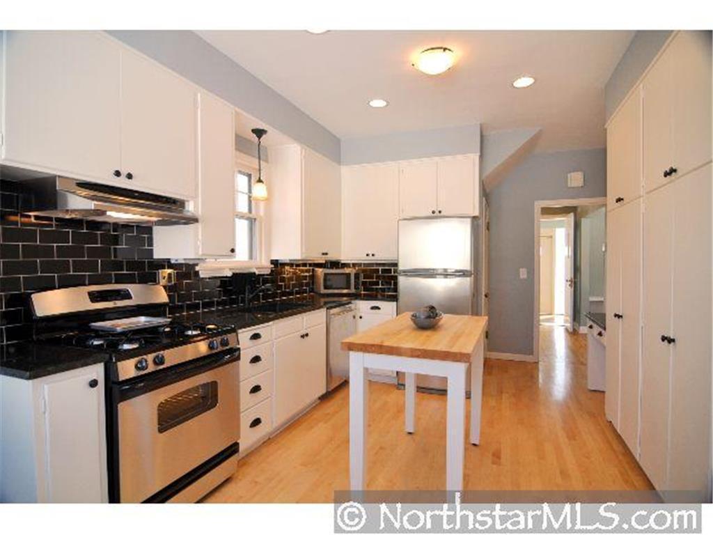 685 Hyacinth Avenue E Saint Paul MN 55106 6693816 image1