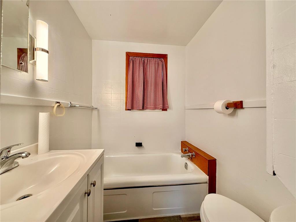 685 Main Street W Isle MN 56342 - Mille Lacs Lake 6705841 image11