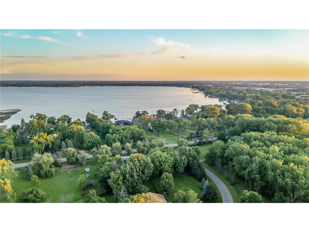 6851 N Shore Trail N Forest Lake MN 55025 - Forest 7048512 image95