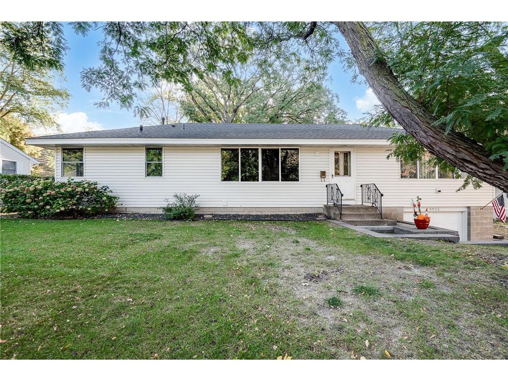6853 7th Street NE Fridley MN 55432 6446335 image1