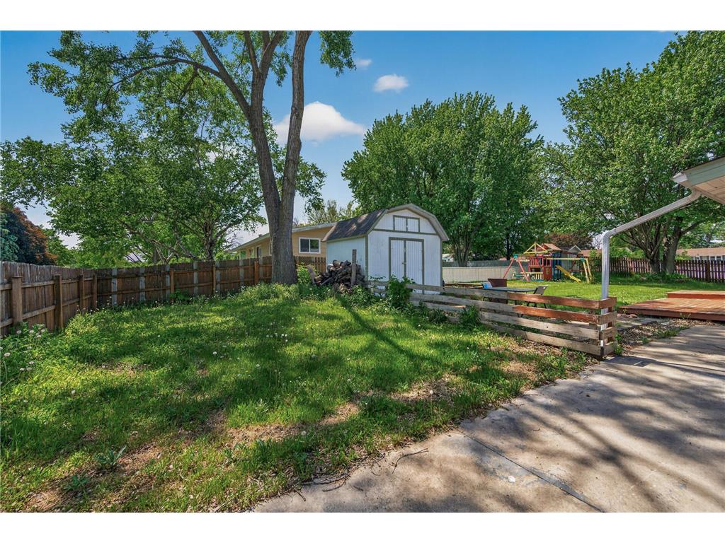 6857 8th Street Lane N Oakdale MN 55128 7072219 image22