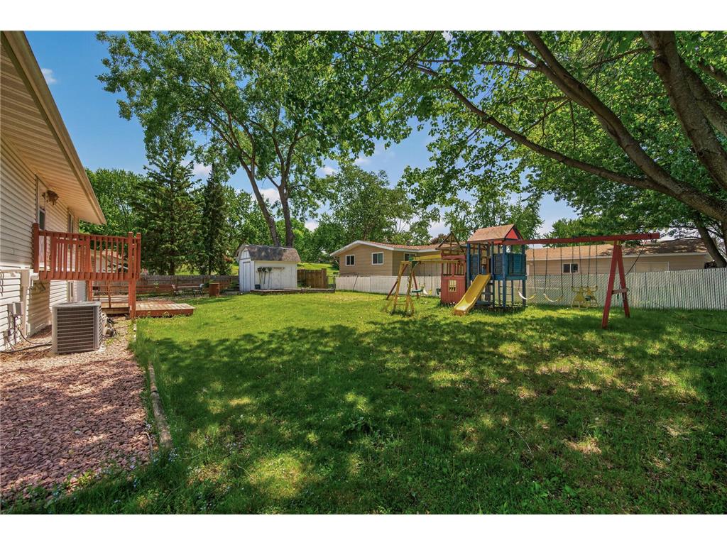 6857 8th Street Lane N Oakdale MN 55128 7072219 image24
