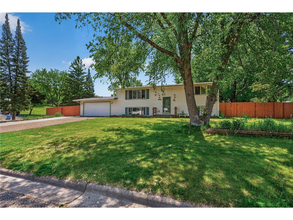 6857 8th Street Lane N Oakdale MN 55128 7072219 image26