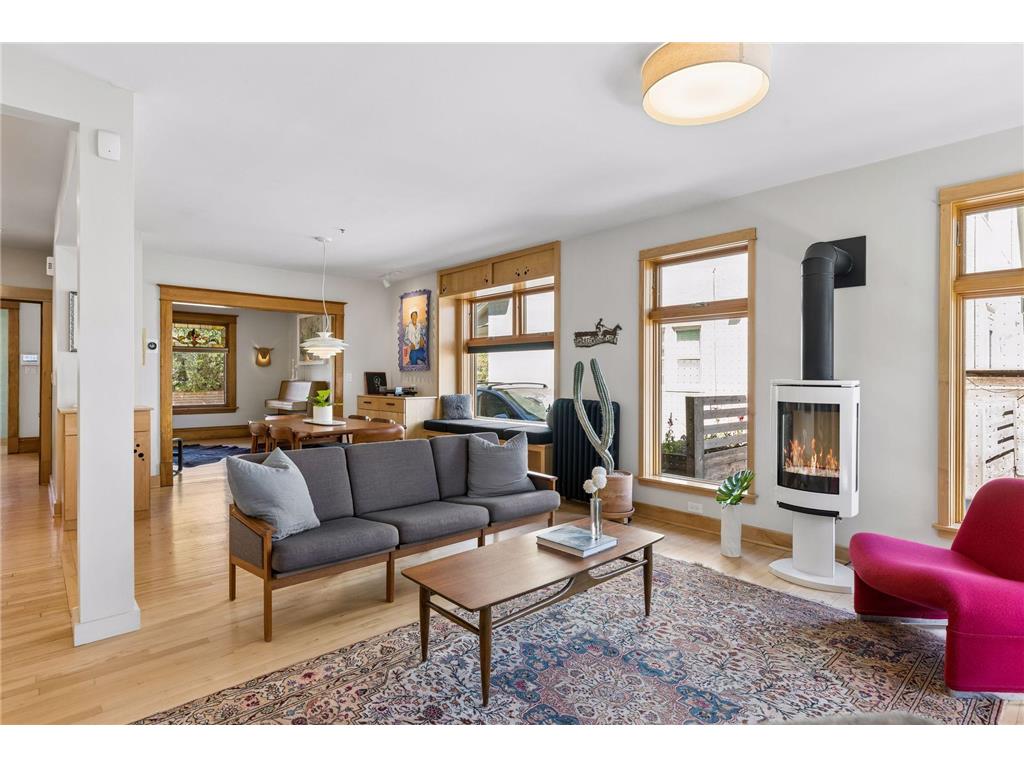 686 23rd Avenue NE Minneapolis MN 55418 7075717 image2