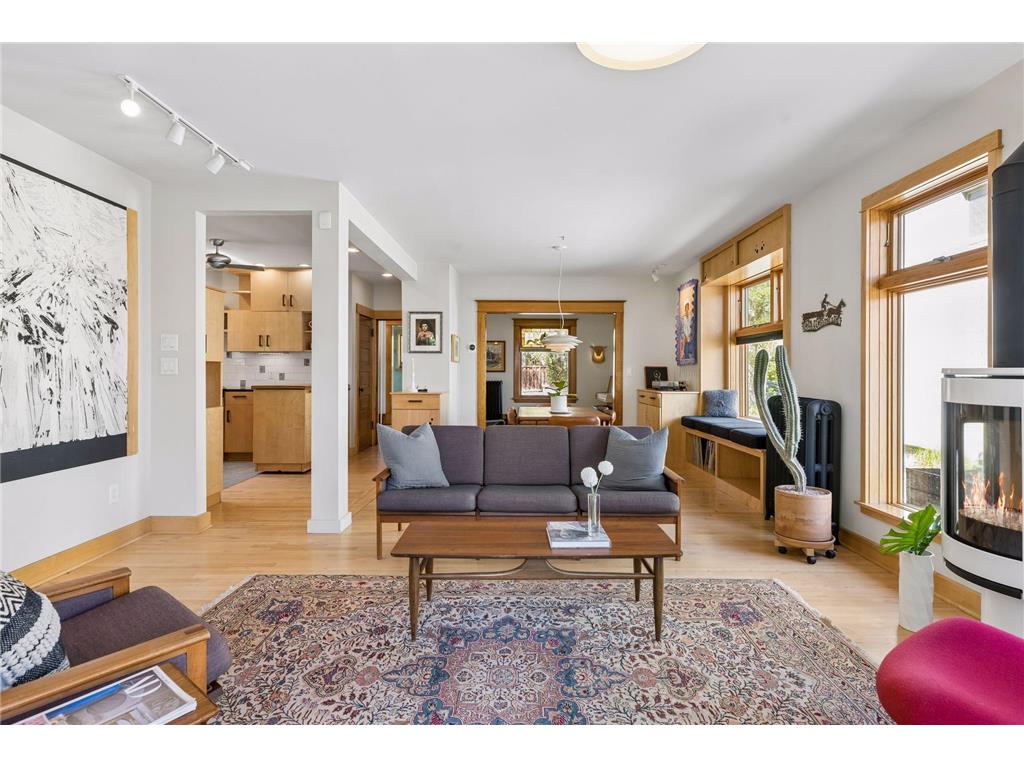 686 23rd Avenue NE Minneapolis MN 55418 7075717 image3