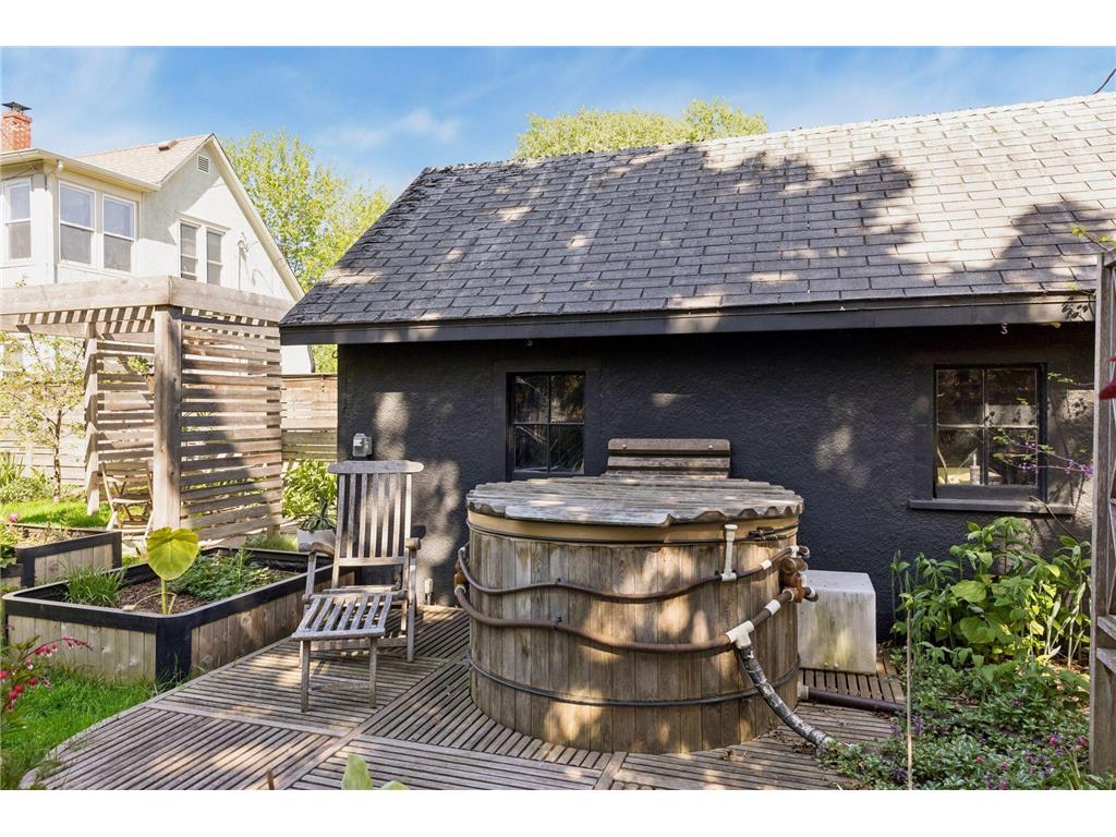 686 23rd Avenue NE Minneapolis MN 55418 7075717 image40