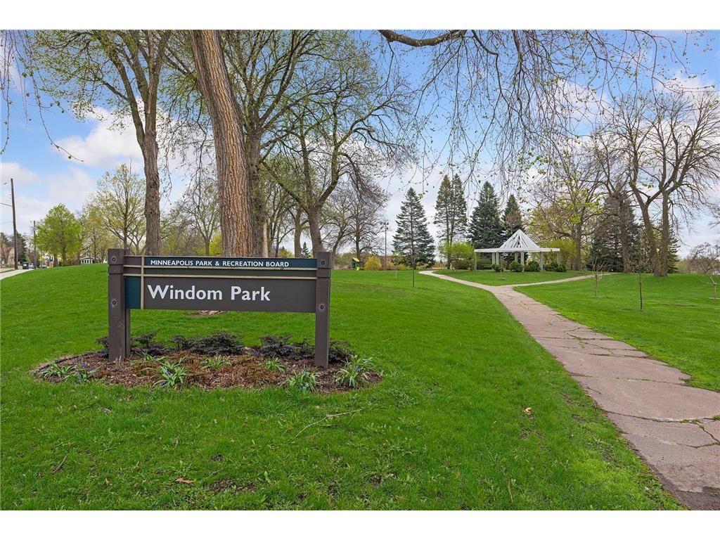 686 23rd Avenue NE Minneapolis MN 55418 7075717 image58