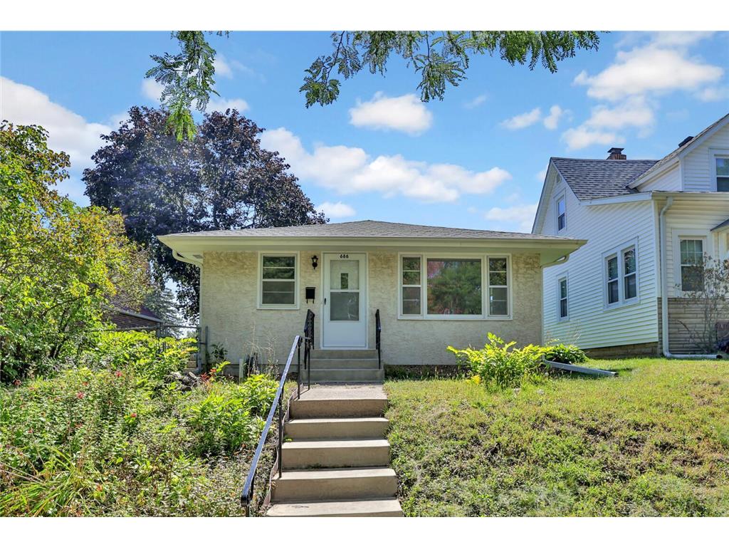 686 Cottage Avenue E Saint Paul MN 55106 6594351 image1