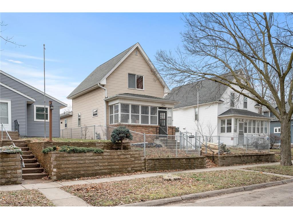 686 Hyacinth Avenue E Saint Paul MN 55106 6489647 image1