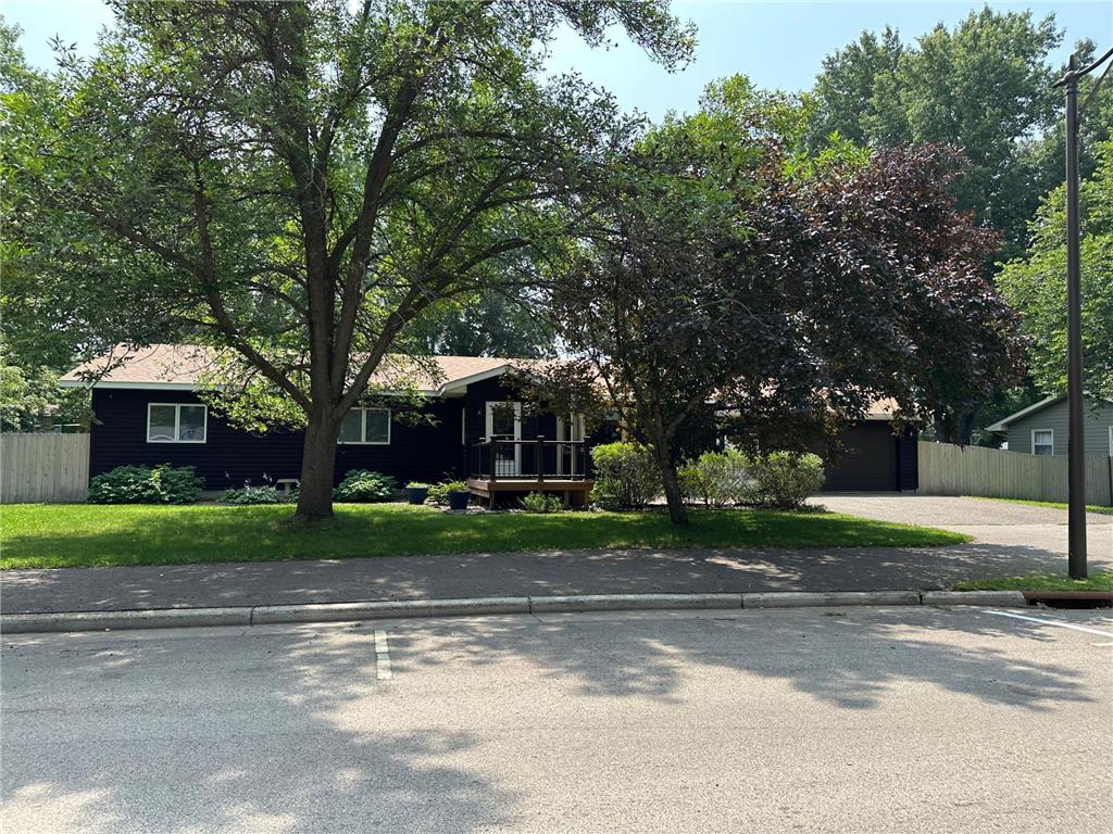 686 N 4th Street New Richmond WI 54017 6411934 image1