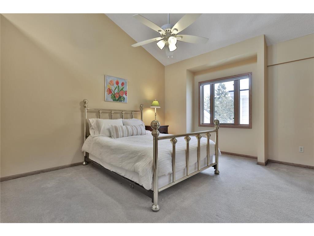 6861 W 82nd Street Bloomington MN 55438 7031467 image23