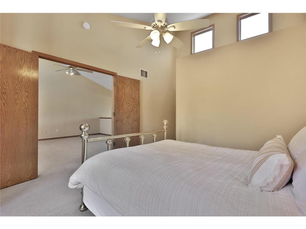 6861 W 82nd Street Bloomington MN 55438 7031467 image24