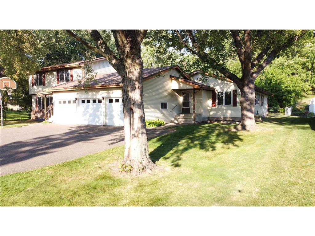 6864 8th Street Lane N Oakdale MN 55128 6790574 image1