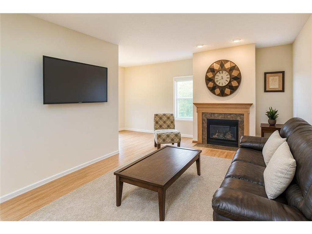 6869 Folkestone Road #614 Apple Valley MN 55124 6817241 image1