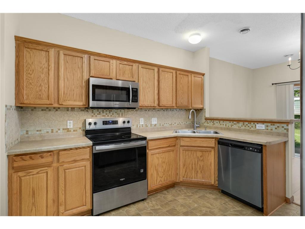 6869 Folkestone Road #614 Apple Valley MN 55124 7075472 image4