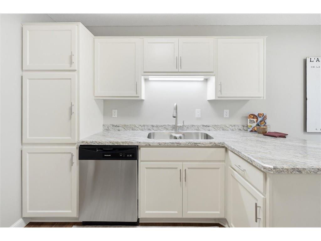 6869 Langford Drive Edina MN 55436 7085065 image12
