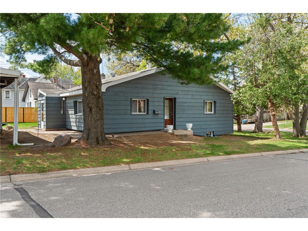 687 4th Avenue NW New Brighton MN 55112 7062629 image3