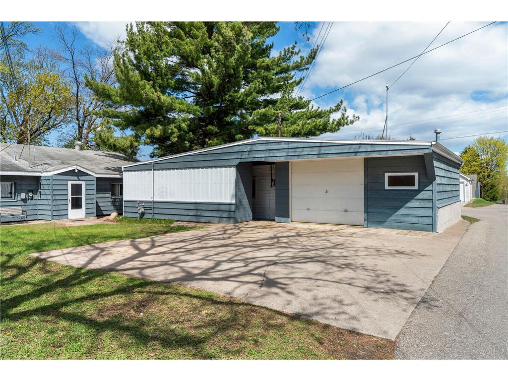 687 4th Avenue NW New Brighton MN 55112 7062629 image51