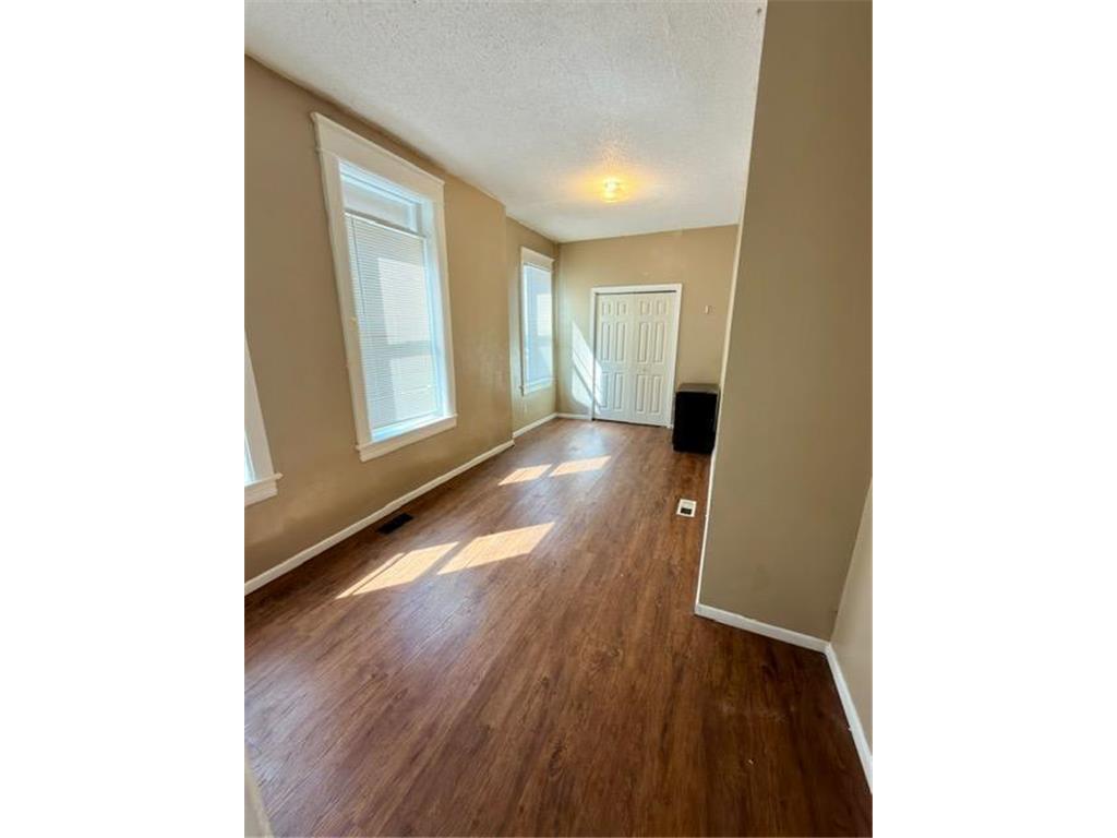 687 Aurora Avenue Saint Paul MN 55104 7055006 image12