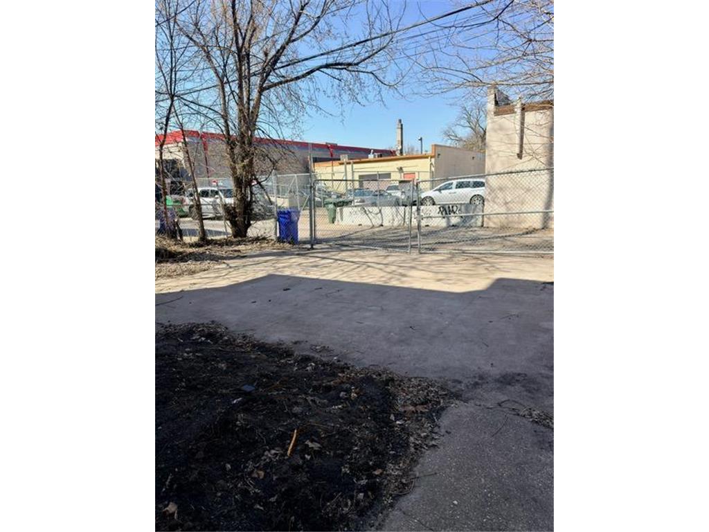 687 Aurora Avenue Saint Paul MN 55104 7055006 image18