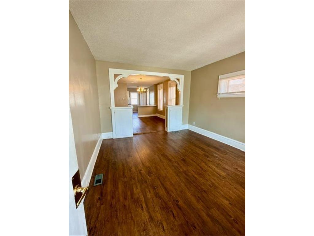 687 Aurora Avenue Saint Paul MN 55104 7055006 image6