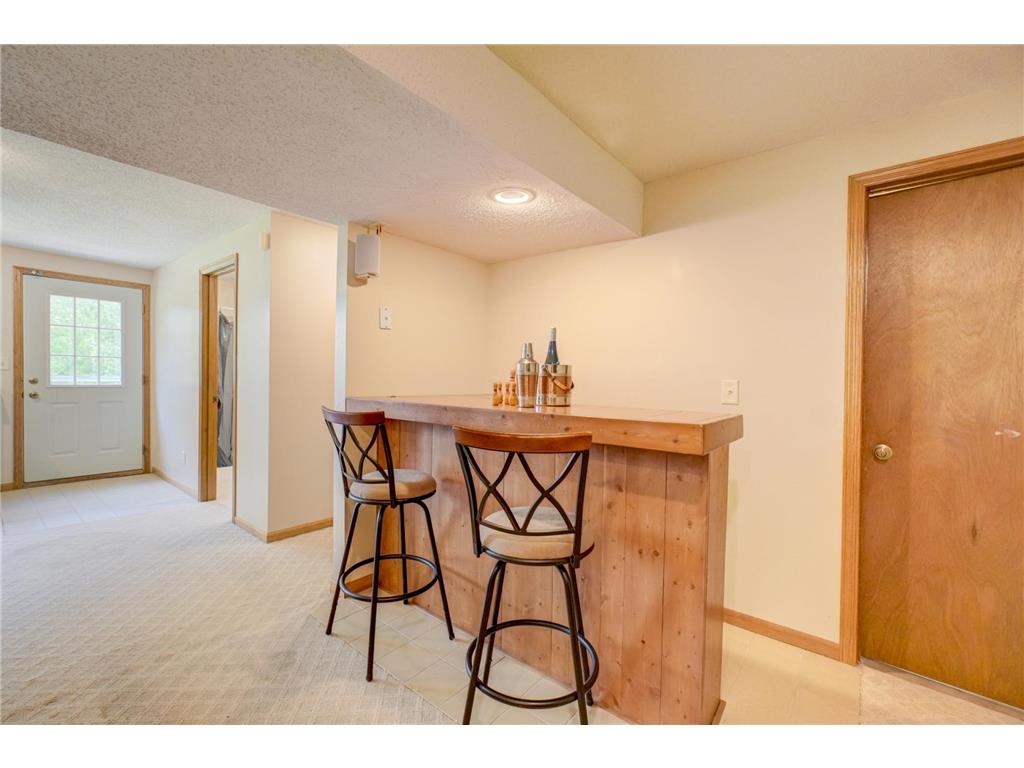 6878 Upper 28th Street N Oakdale MN 55128 7062183 image13