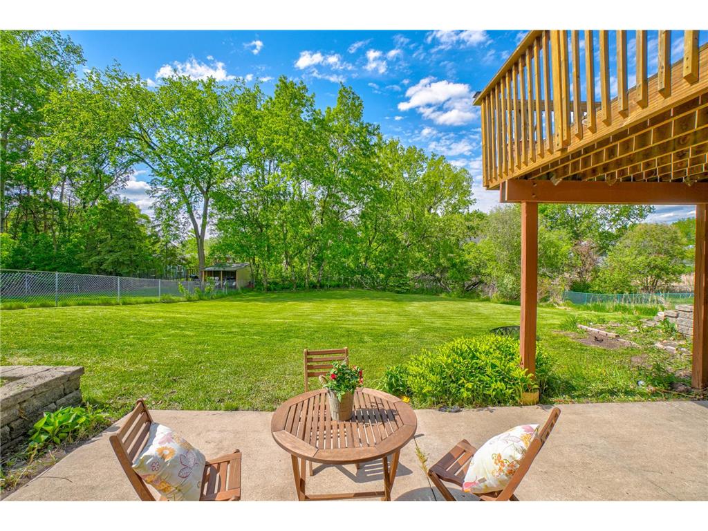 6878 Upper 28th Street N Oakdale MN 55128 7062183 image16