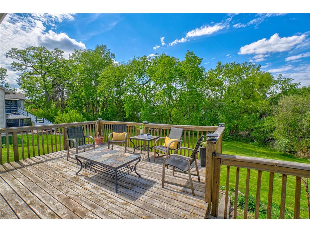 6878 Upper 28th Street N Oakdale MN 55128 7062183 image4
