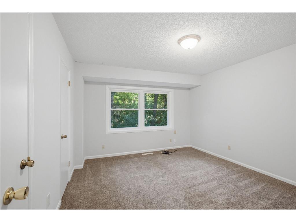 688-690 Burlington Road Saint Paul MN 55119 7110450 image15