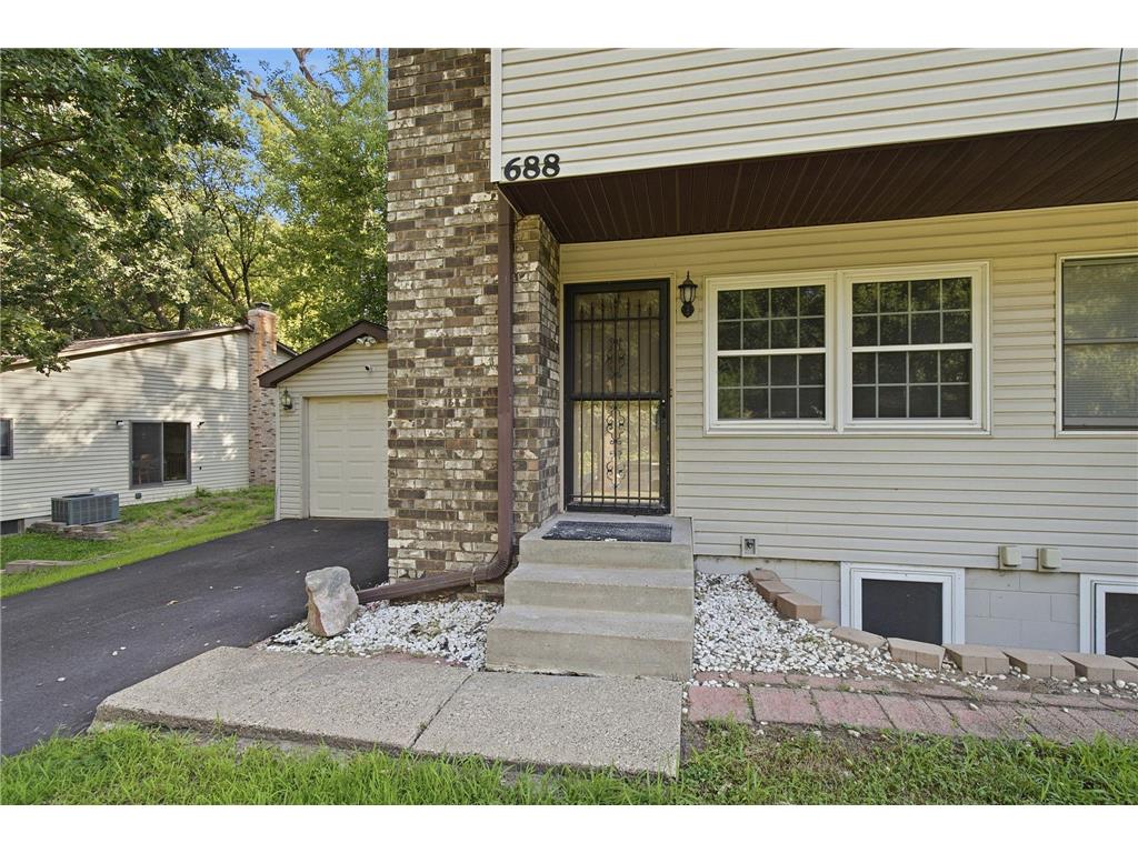 688-690 Burlington Road Saint Paul MN 55119 7110450 image29