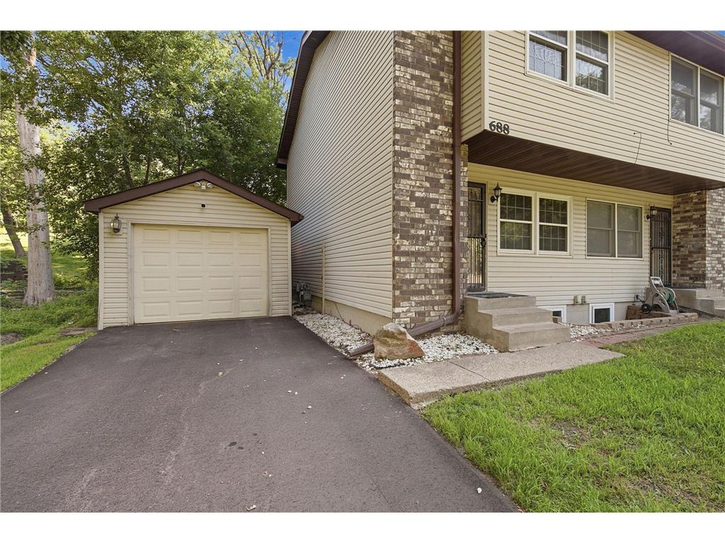 688-690 Burlington Road Saint Paul MN 55119 7110450 image30