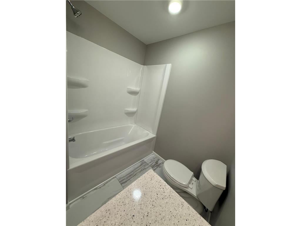 688-690 Burlington Road Saint Paul MN 55119 7110450 image39
