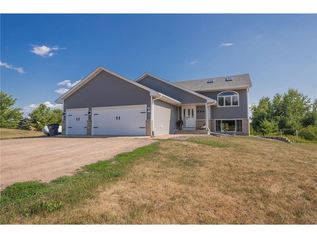 6880 560th Pine City MN 55063 6408186 image1