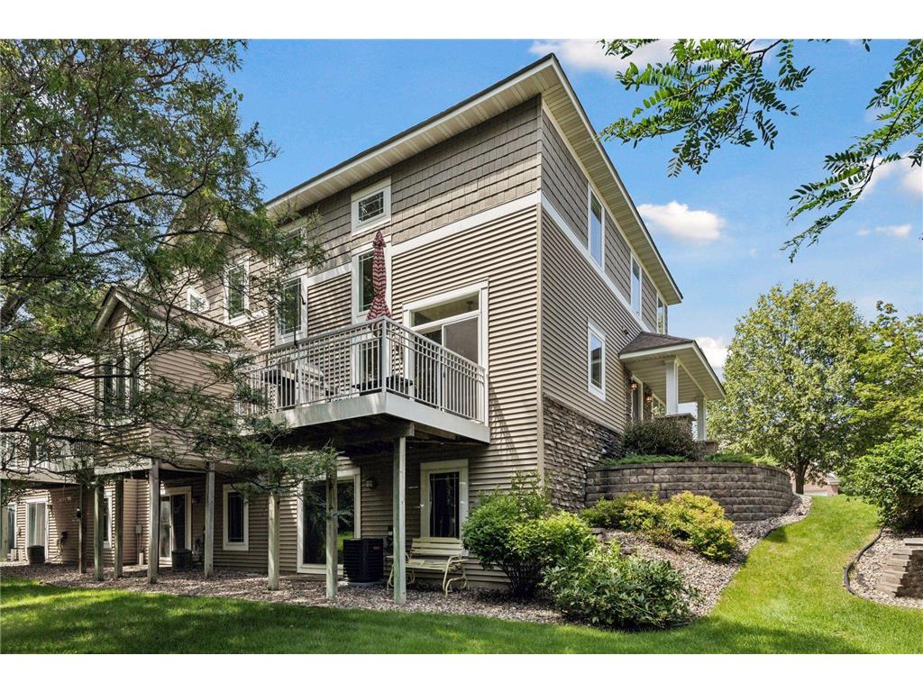 6880 Folkestone Road Apple Valley MN 55124 6570374 image1