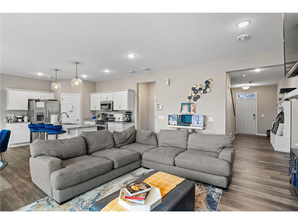 6884 101st Street S Cottage Grove MN 55016 7050042 image3