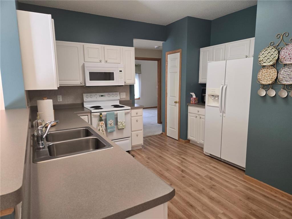 6889 Folkestone Road #711 Apple Valley MN 55124 7054288 image1