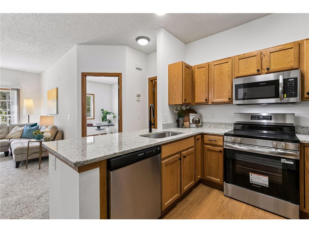 6889 Pine Crest Trail S Cottage Grove MN 55016 7066759 image12
