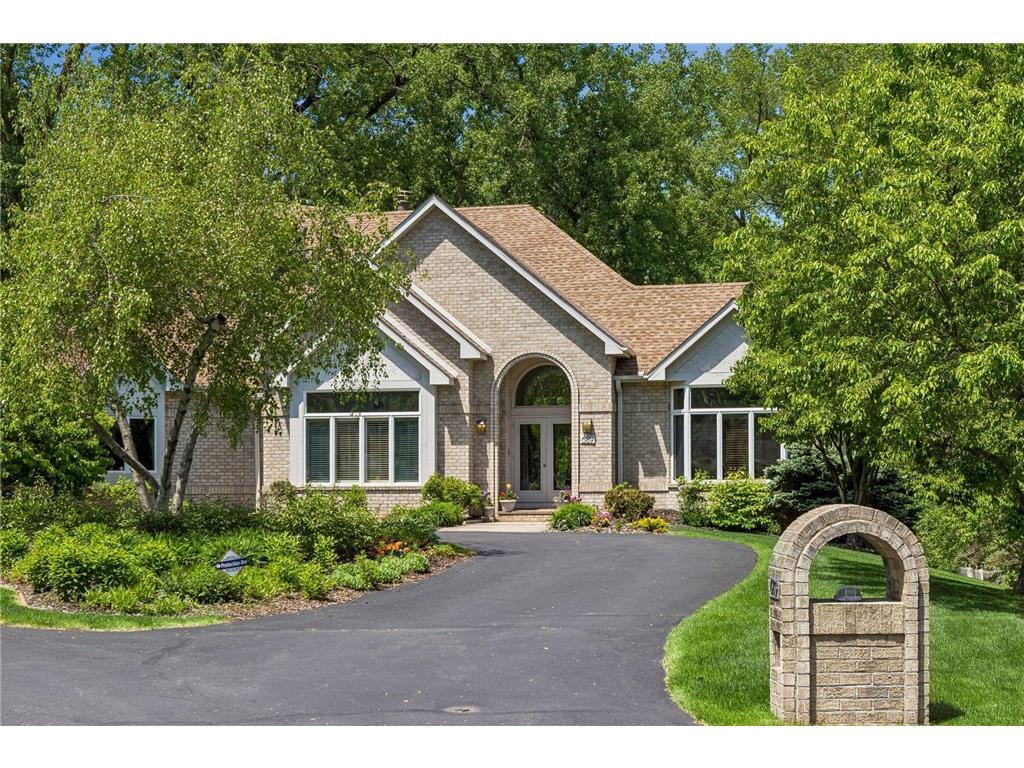 689 Brookside Lane Mendota Heights MN 55118 7071221 image2