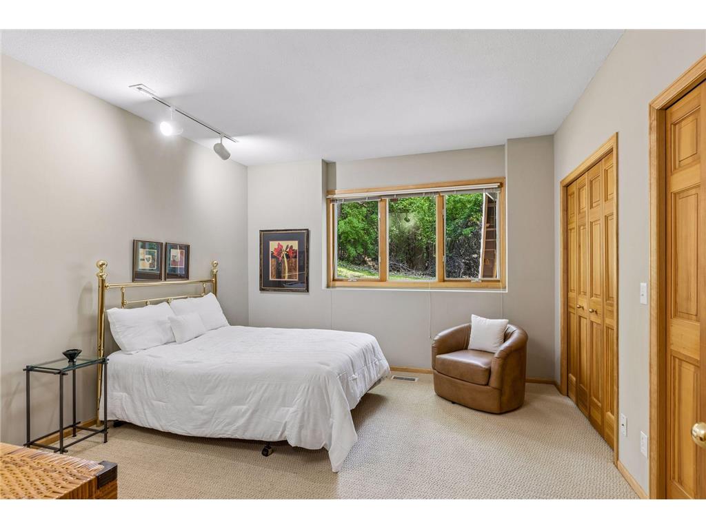 689 Brookside Lane Mendota Heights MN 55118 7071221 image37