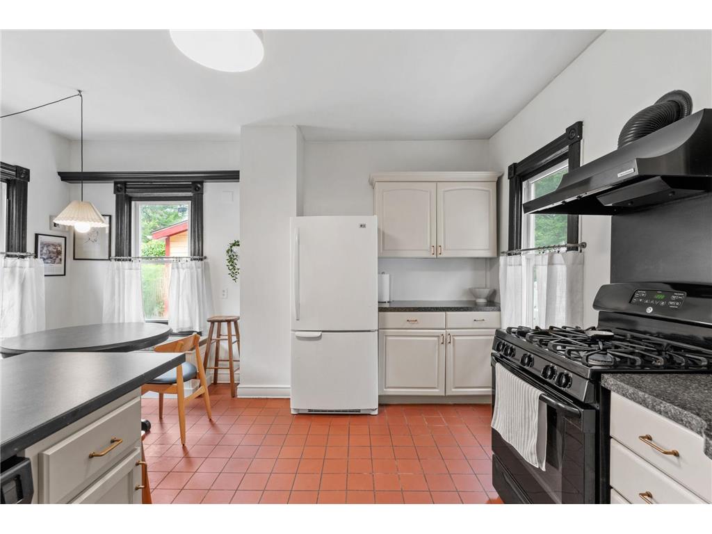 689 Oakdale Avenue Saint Paul MN 55107 7106816 image10