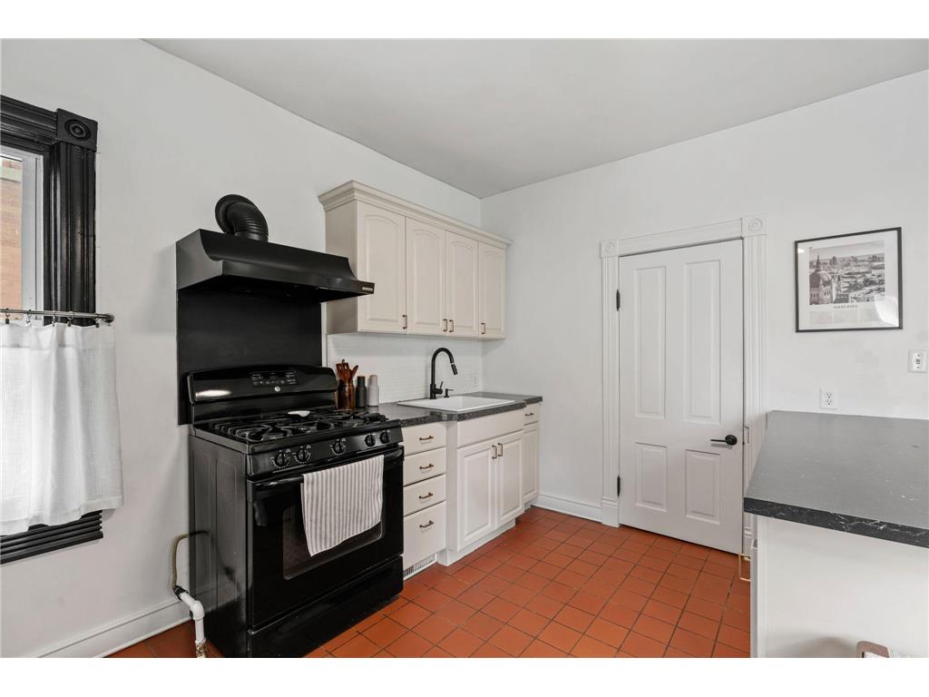 689 Oakdale Avenue Saint Paul MN 55107 7106816 image13